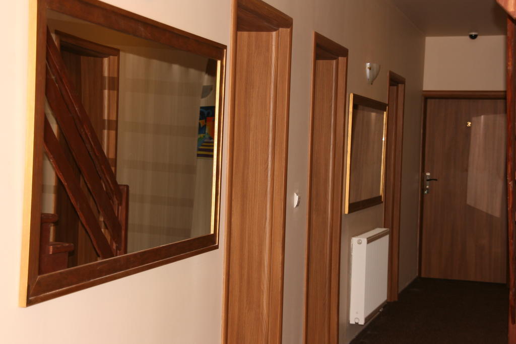Kolumny 217- Tanie Noclegi Pracownicze, Parking Bezplatny Łódź Dış mekan fotoğraf